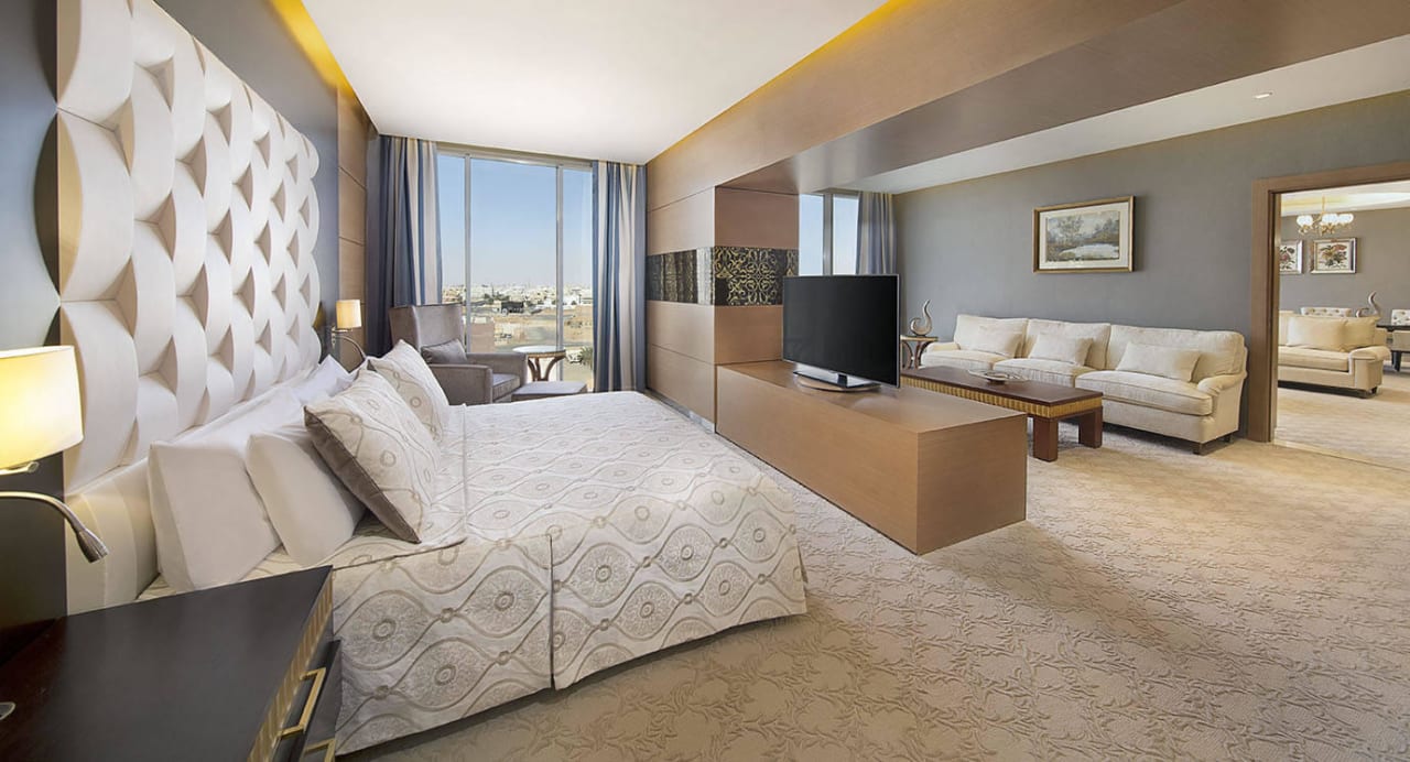 Suite Bedroom Hilton Garden Inn Tabuk