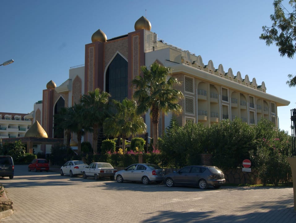 Von Straßenseite Adalya Resort & Spa - Adults Only