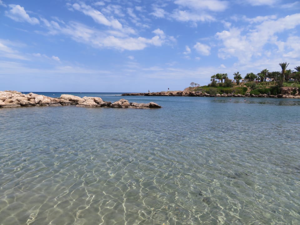 Strand Crystal Springs Beach Hotel