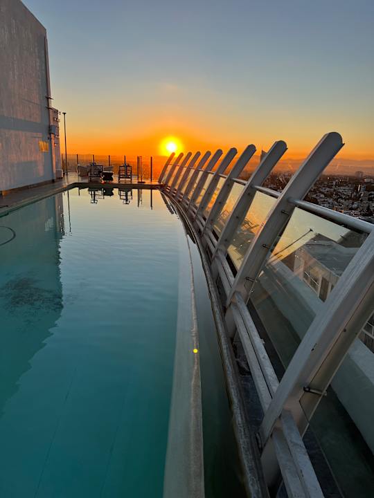 Pool Hard Rock Hotel Guadalajara