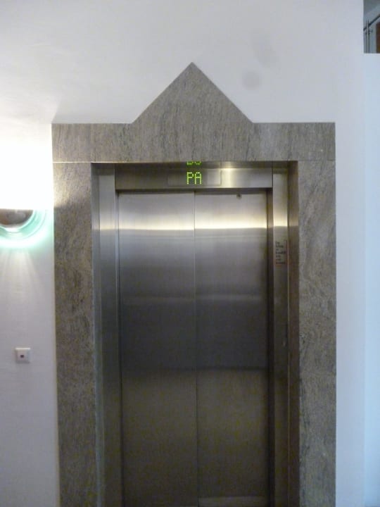 Winda H&S Hotel Belmondo Leipzig Airport