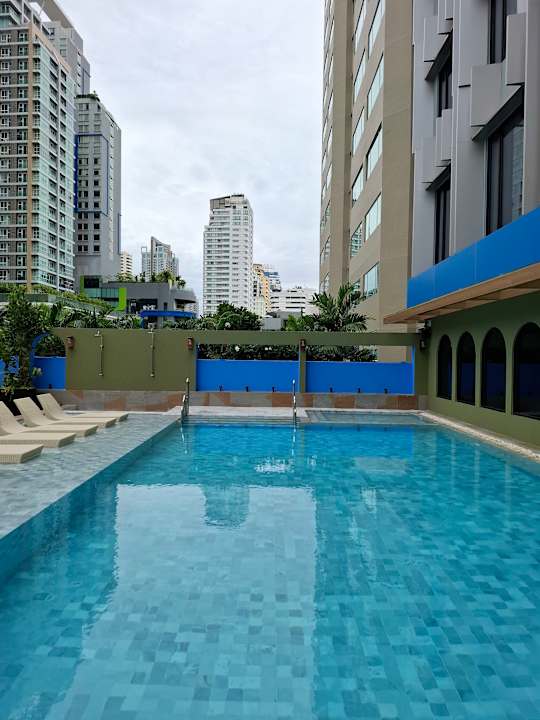 Pool Pipa Hotel Bangkok Sukhumvit 11