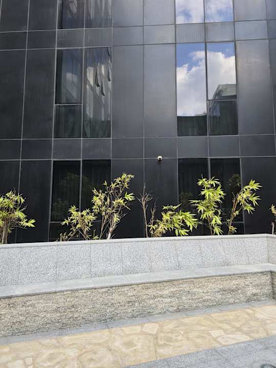 Außenansicht ibis Styles Dubai Airport