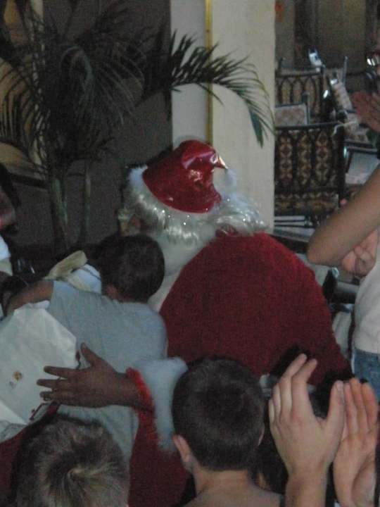 Bescherung bei den Kindern Pickalbatros Palace Resort