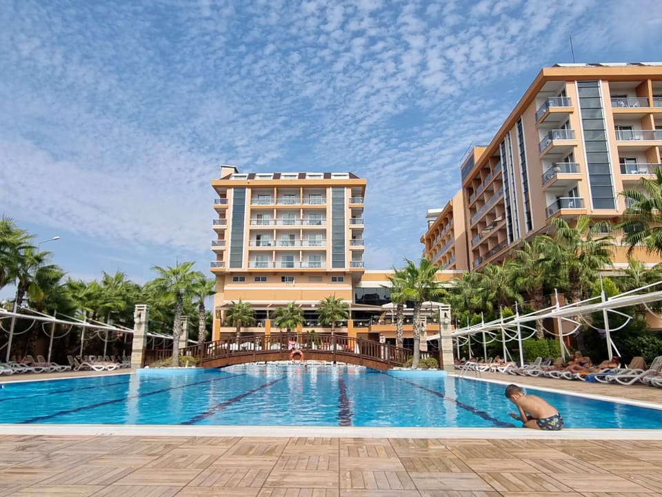 Außenansicht Dizalya Palm Garden