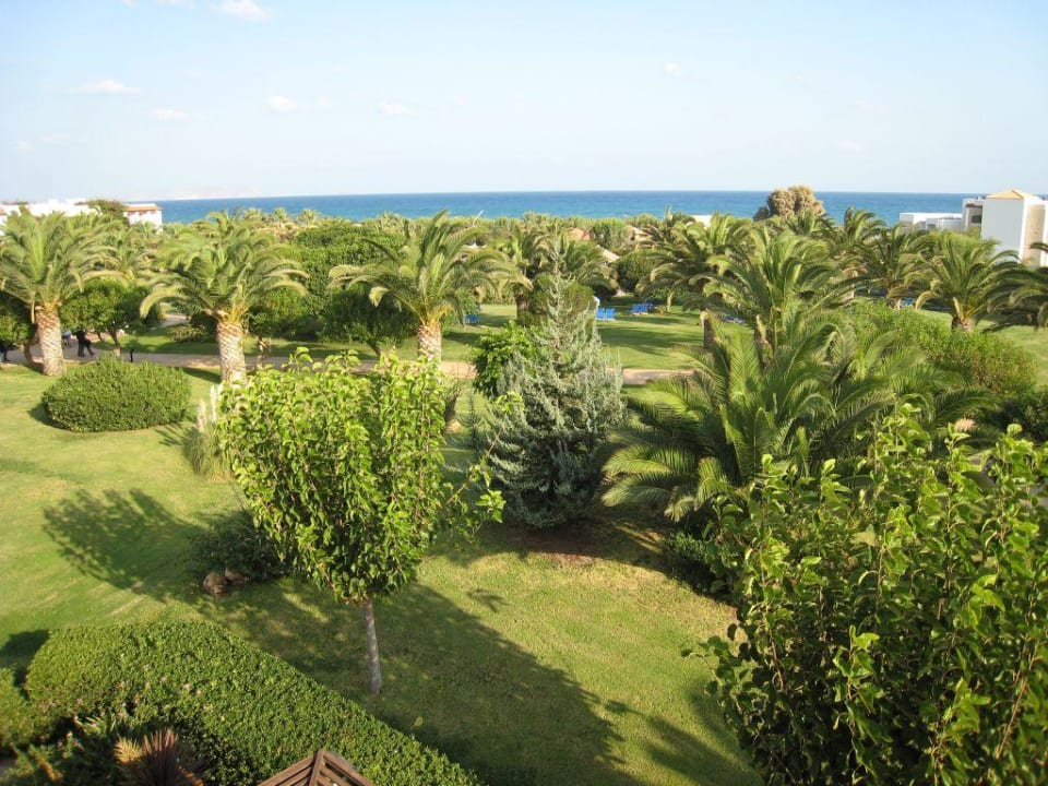 Gartenanlage Anissa Beach & Village