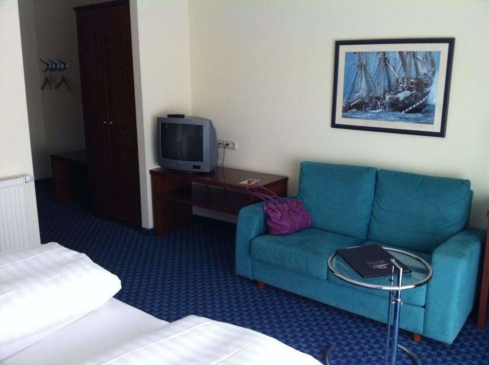 Noch ein alter Röhren-TV Neptun Hotel Kühlungsborn