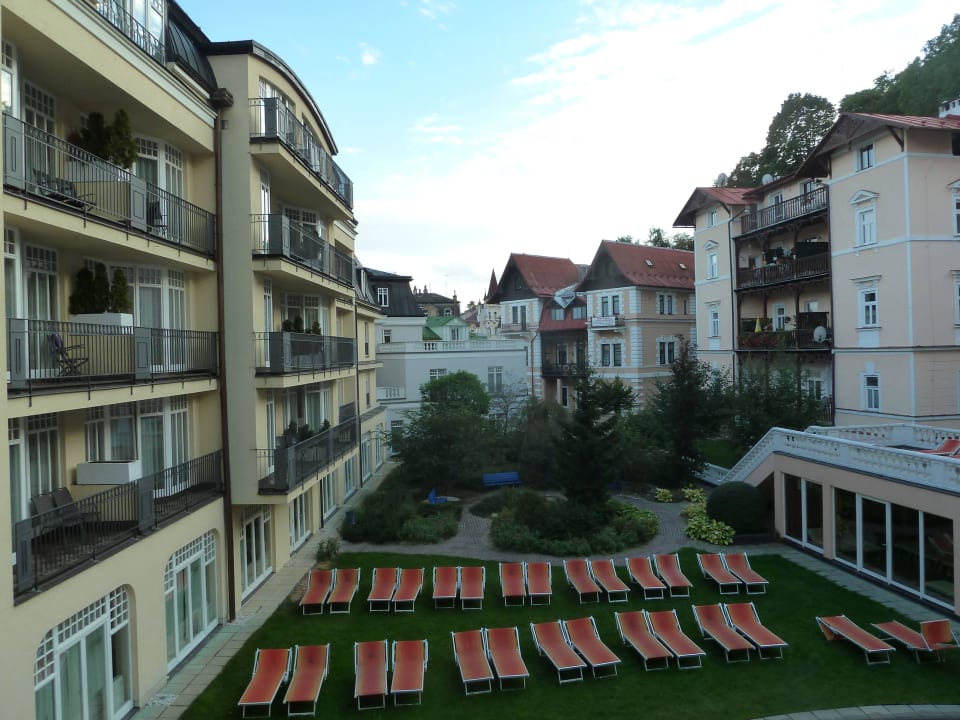 Innenhof Falkensteiner Spa Resort Marienbad