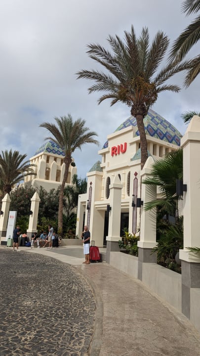Außenansicht Hotel Riu Karamboa