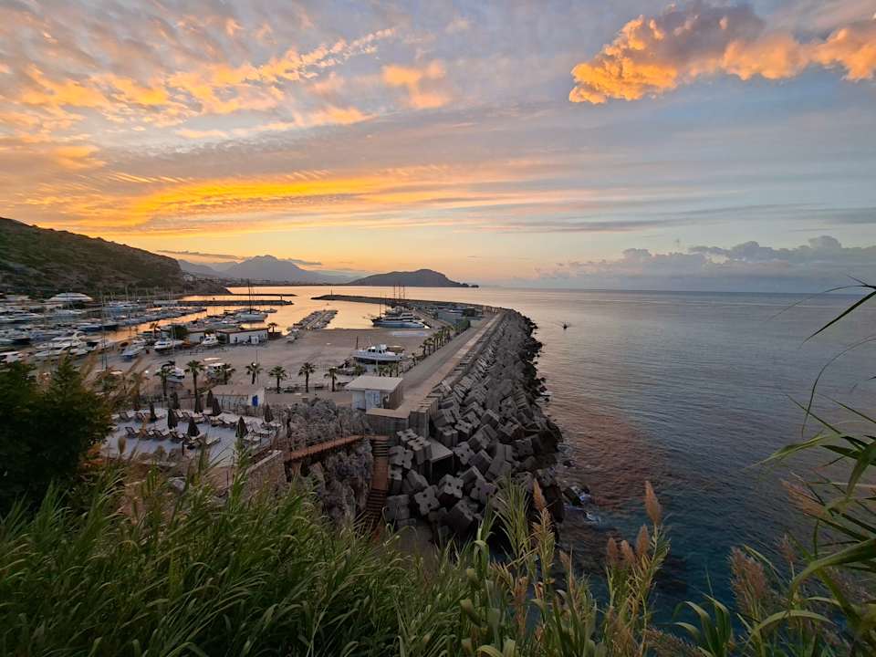 Ausblick Ada Port Hotel Adults Only