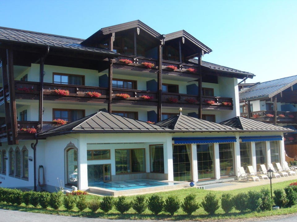 Hotelansicht Süd - West (Neuer Teil) Wellnesshotel Zechmeisterlehen