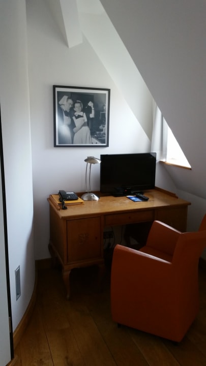 TV Hotel MutterHaus Düsseldorf