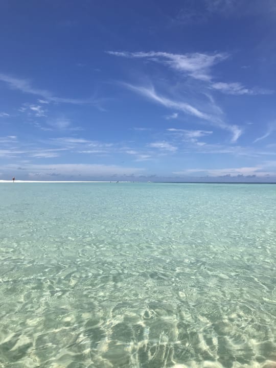 Strand Kuredu Island Resort & Spa