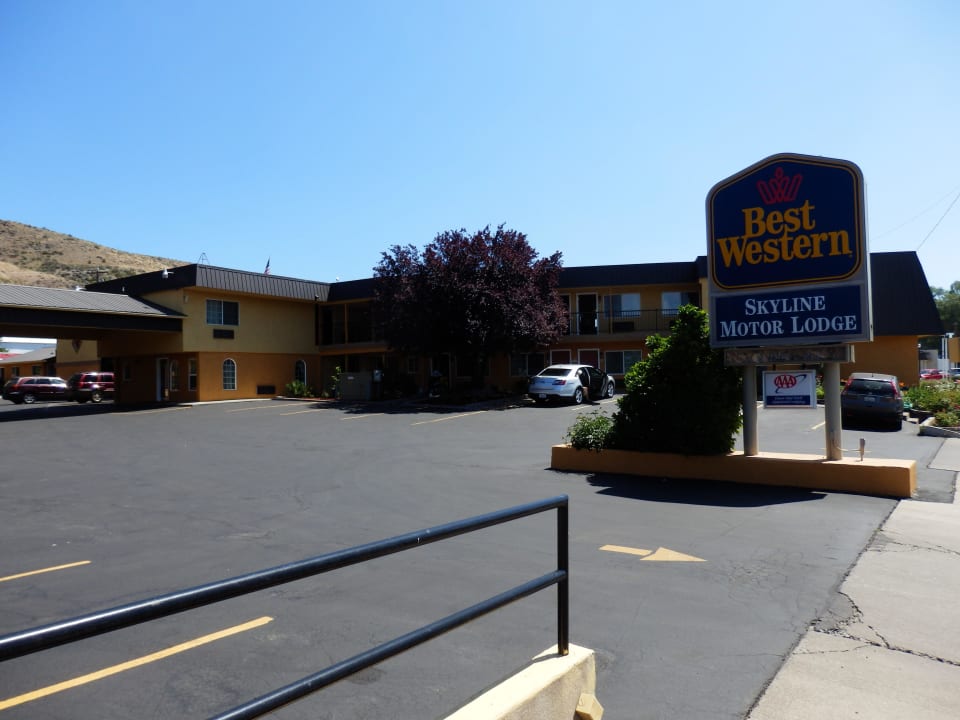 Einfahrt Best Western Skyline Motor Lodge