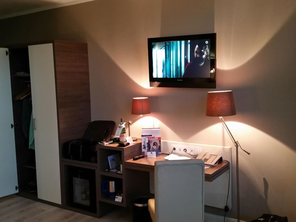 Modernisiertes Zimmer Hotel Kiel by Golden Tulip