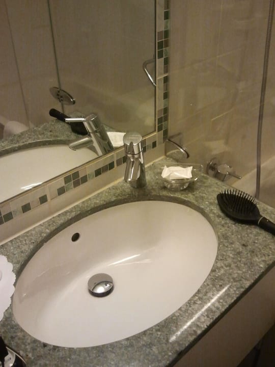 Waschbecken Fred Hotel Leonhardstrasse | Self Check-in