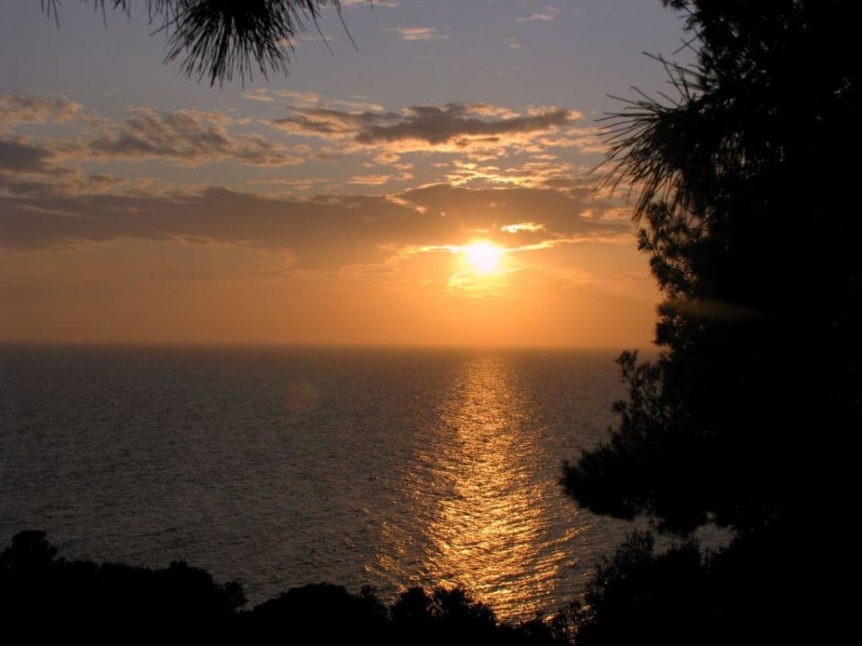 Закат Hotel Lagomandra Beach