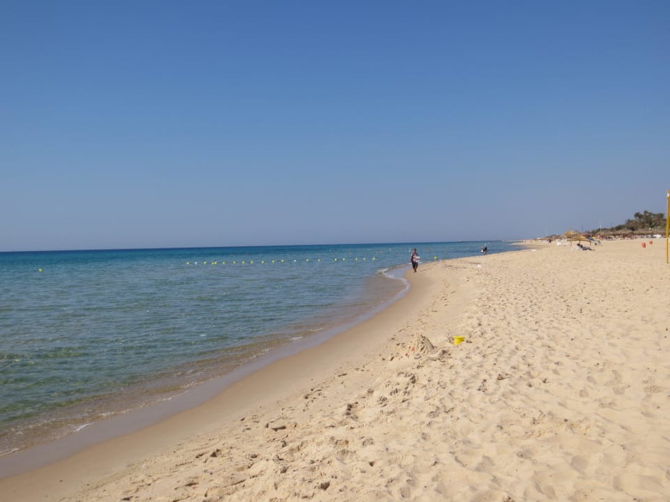 Sicht nach rechts Hotel Royal Nozha