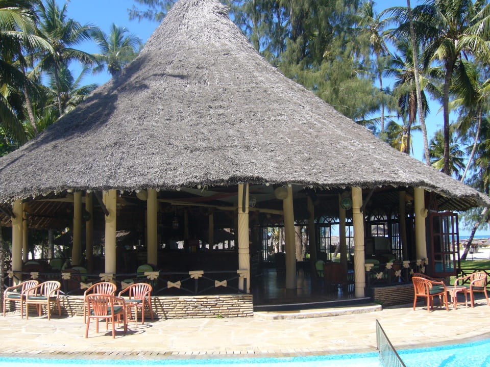 Beachbar von außen Neptune Paradise Beach Resort & Spa