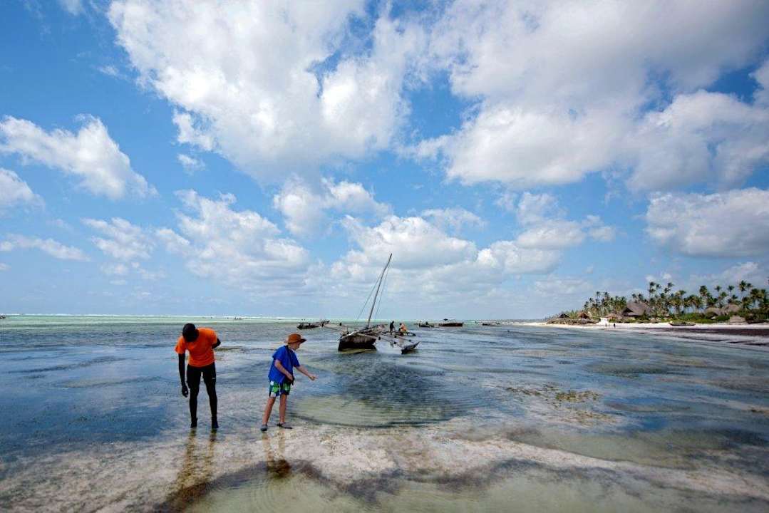 Reef walk Matemwe Beach House