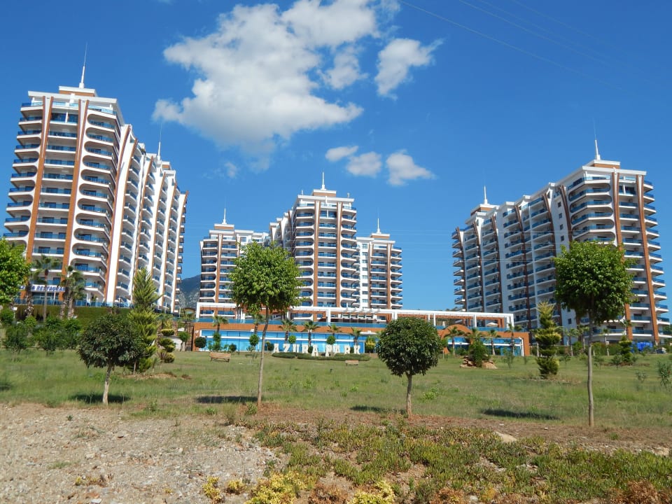 Hotel von Vorne Azura Park Residence
