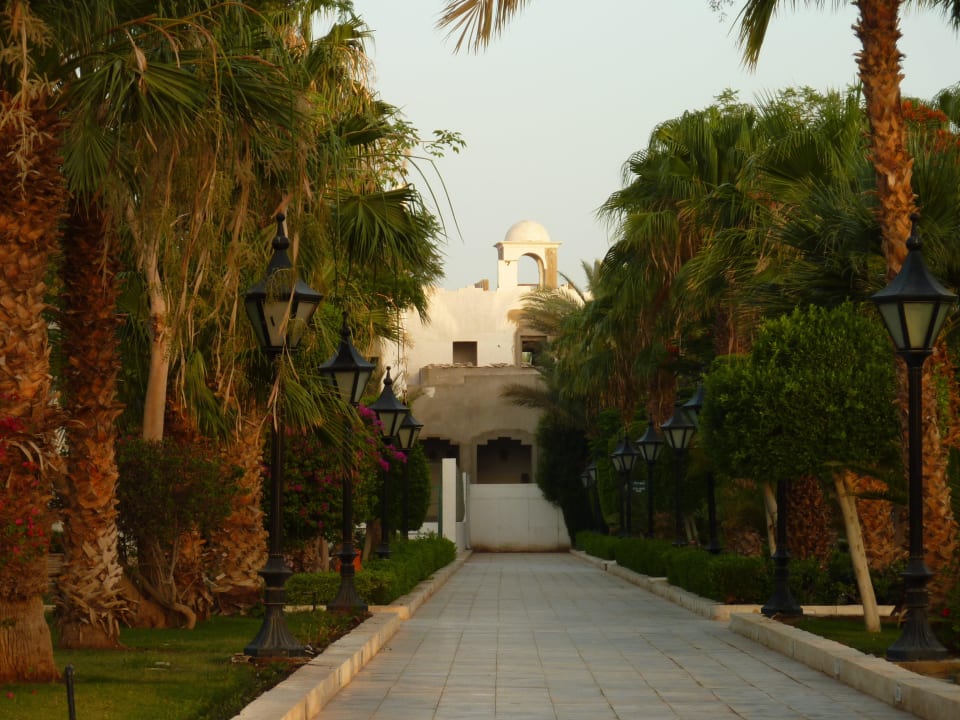 Morgenlicht in der Promenade The Grand Hotel Hurghada