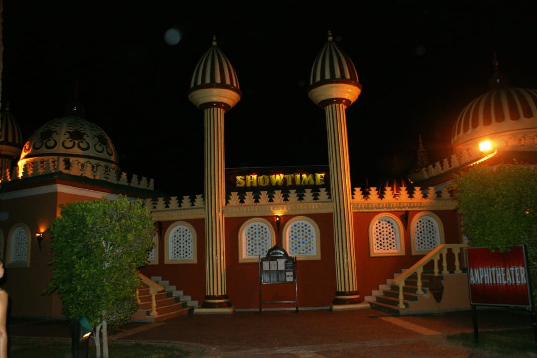 Kleines Showtheater (nicht die Arena!) Pickalbatros Alf Leila Wa Leila Resort - Neverland Hurghada