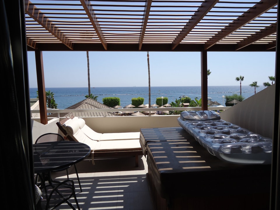 Terrasse Atlantica Miramare Beach