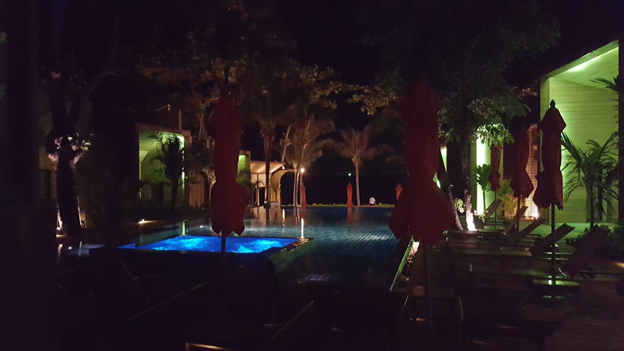 Villenpool bei Nacht Sai Kaew Beach Resort