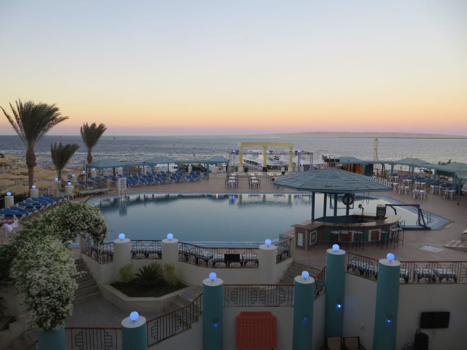 Pool vom Speisesaal  SUNRISE Holidays Resort (Adults Only)