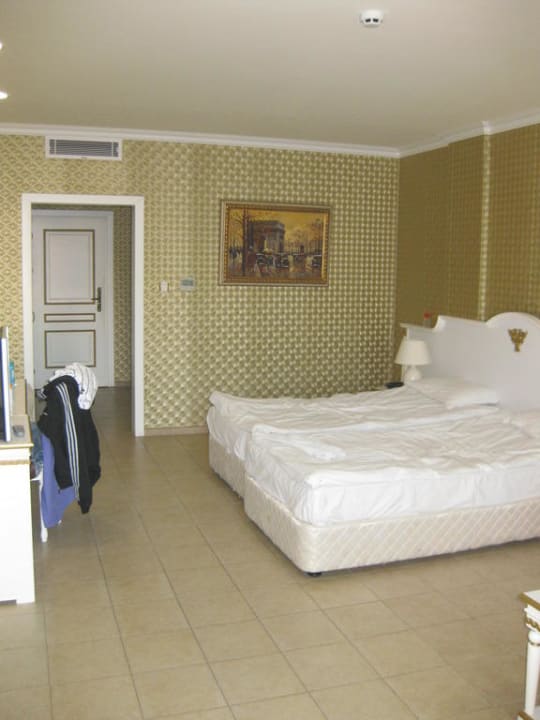 Bett Hotel Planeta