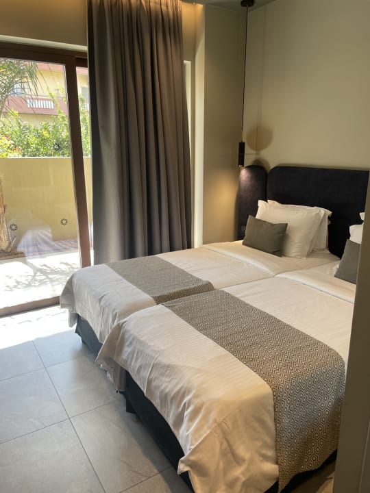 Zimmer Petousis Hotel & Suites