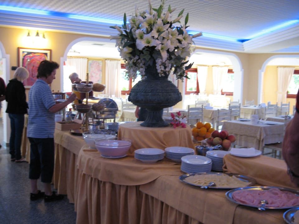 Büffet Cala Ginepro Hotel Resort & Spa