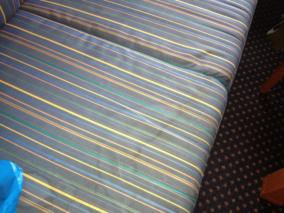 Sofa in unserem "Standard" Doppelzimmer  Hotel Mannheimer Hof - Leonardo Limited Edition