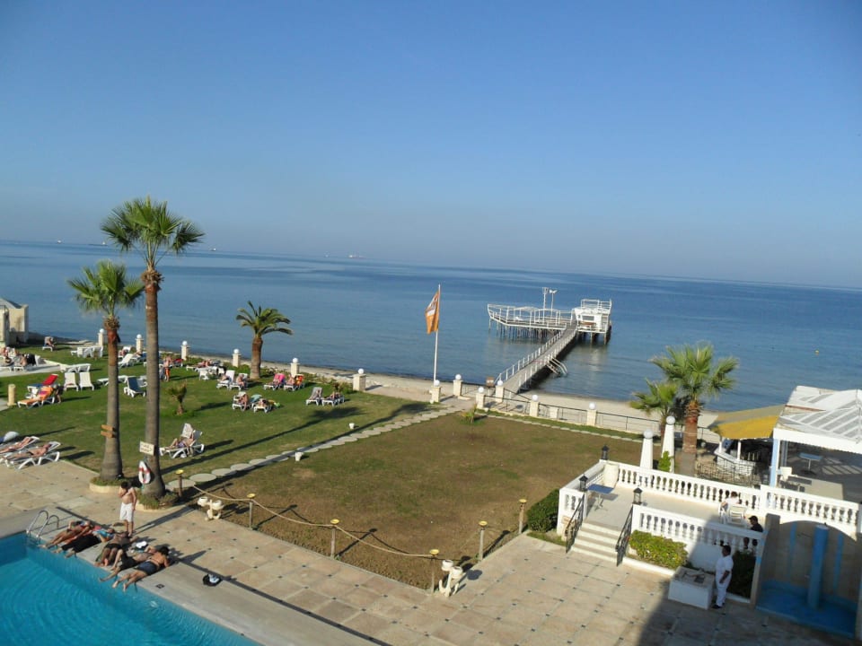 La piscine, le ponton... Alassio Hotel and Thalasso