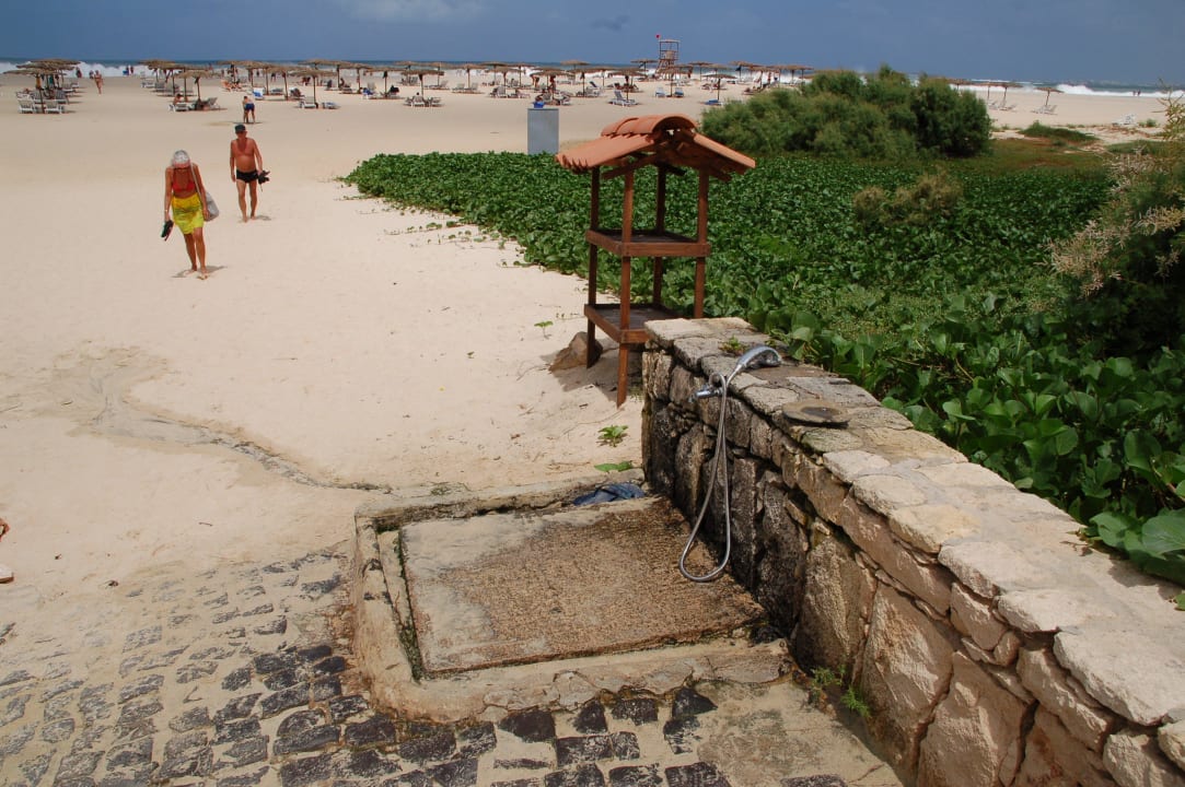Süßwasserduschen am Strand Occidental Boa Vista Beach
