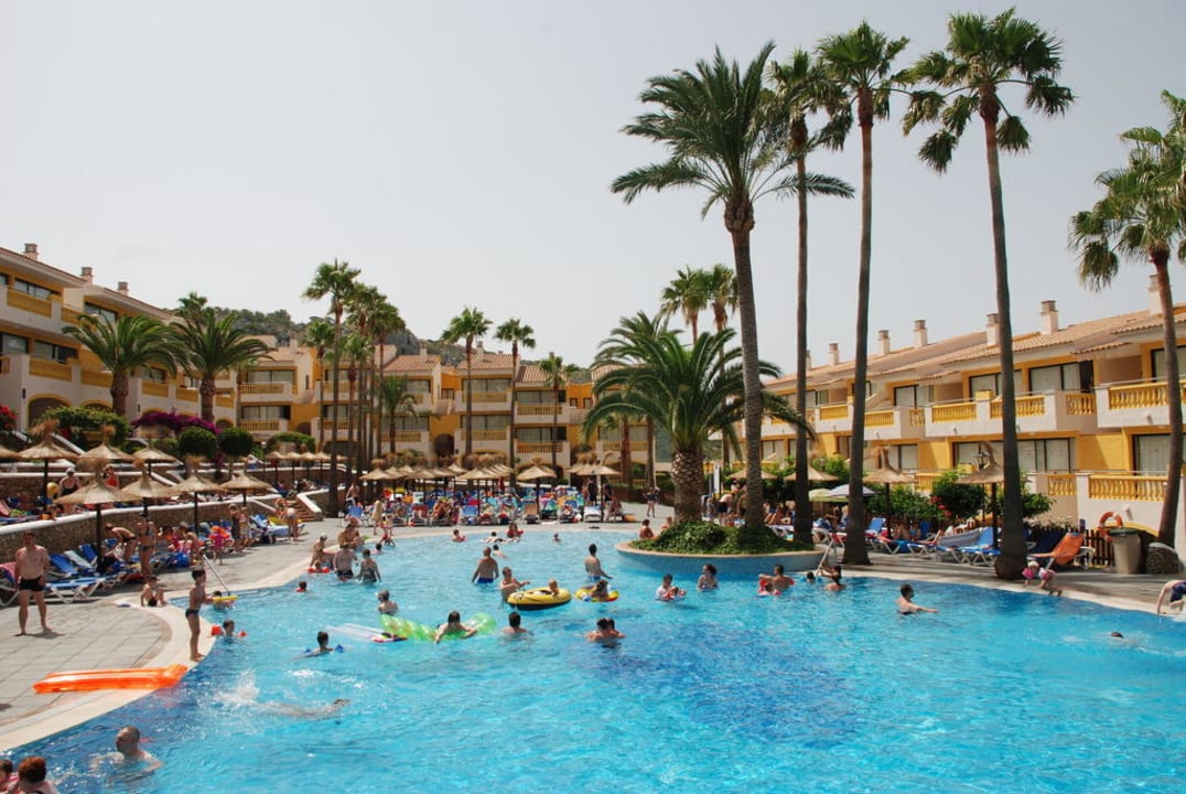 Großer Pool  Royal Son Bou Family Club