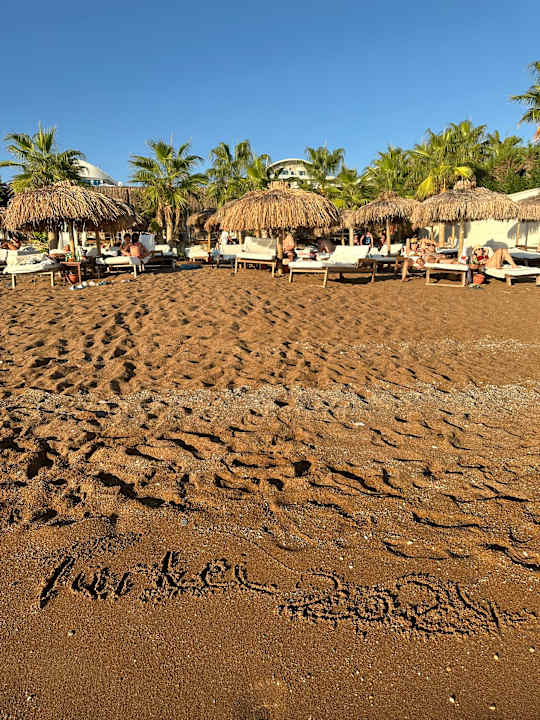 Strand Rubi Platinum Sign