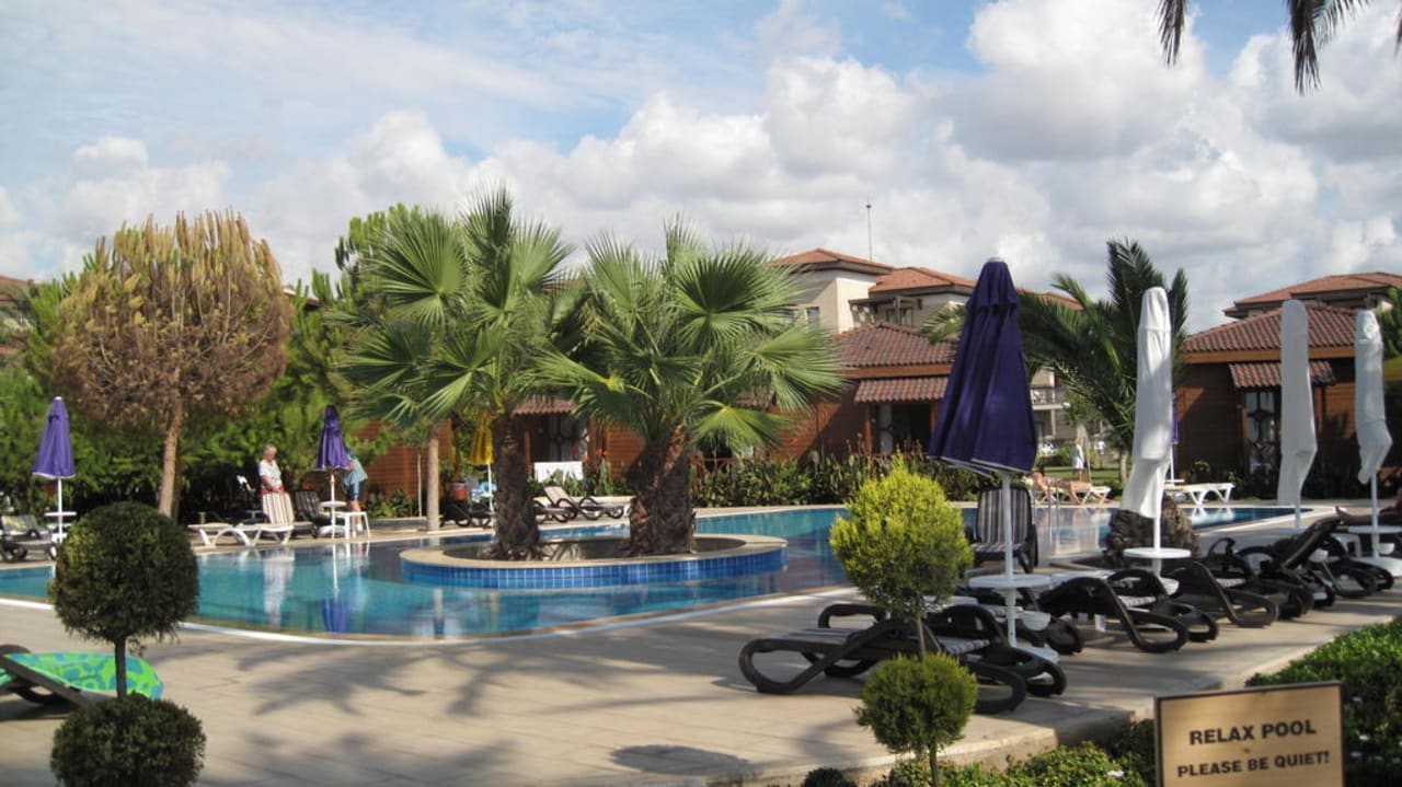 Basen relaksacyjny Calimera Serra Palace