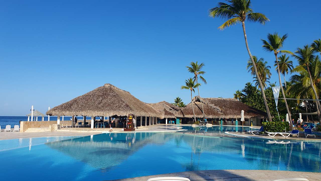 Pool Hotel Viva Dominicus Beach by Wyndham - All Inclusive Resort