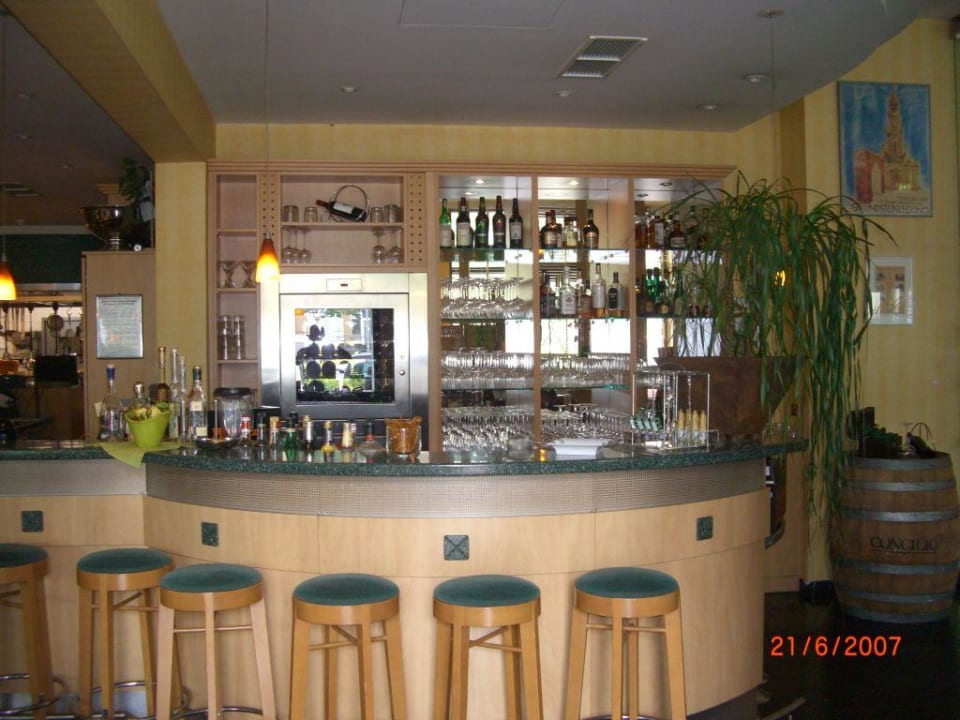 Bar Hotel Ascot-Bristol