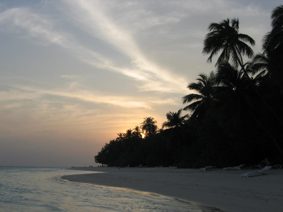 Sonnenuntergang Meeru Maldives Resort Island