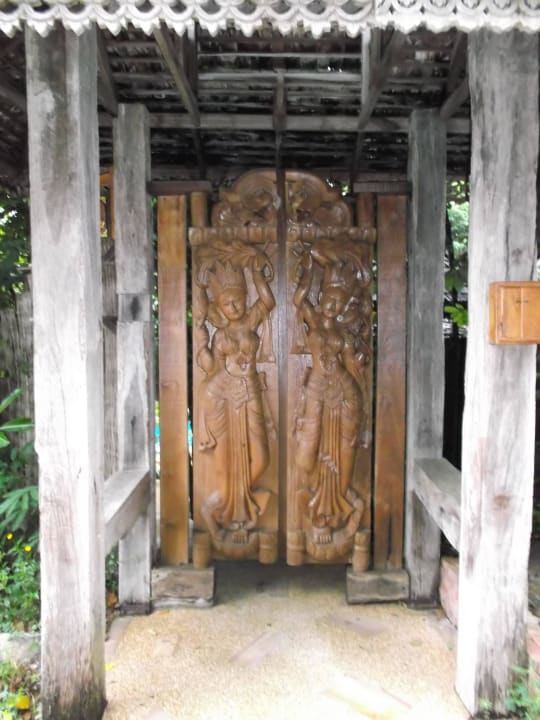 Türe zu Bungalow Santhiya Koh Phangan Resort & Spa