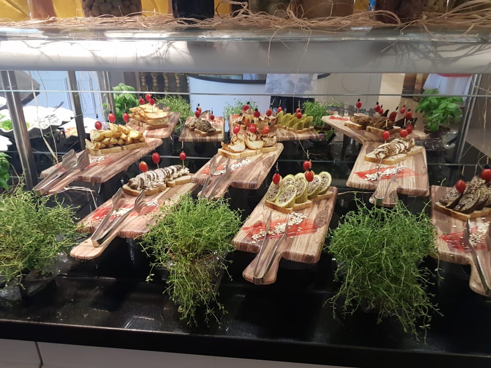 Gastro Well Palace Side