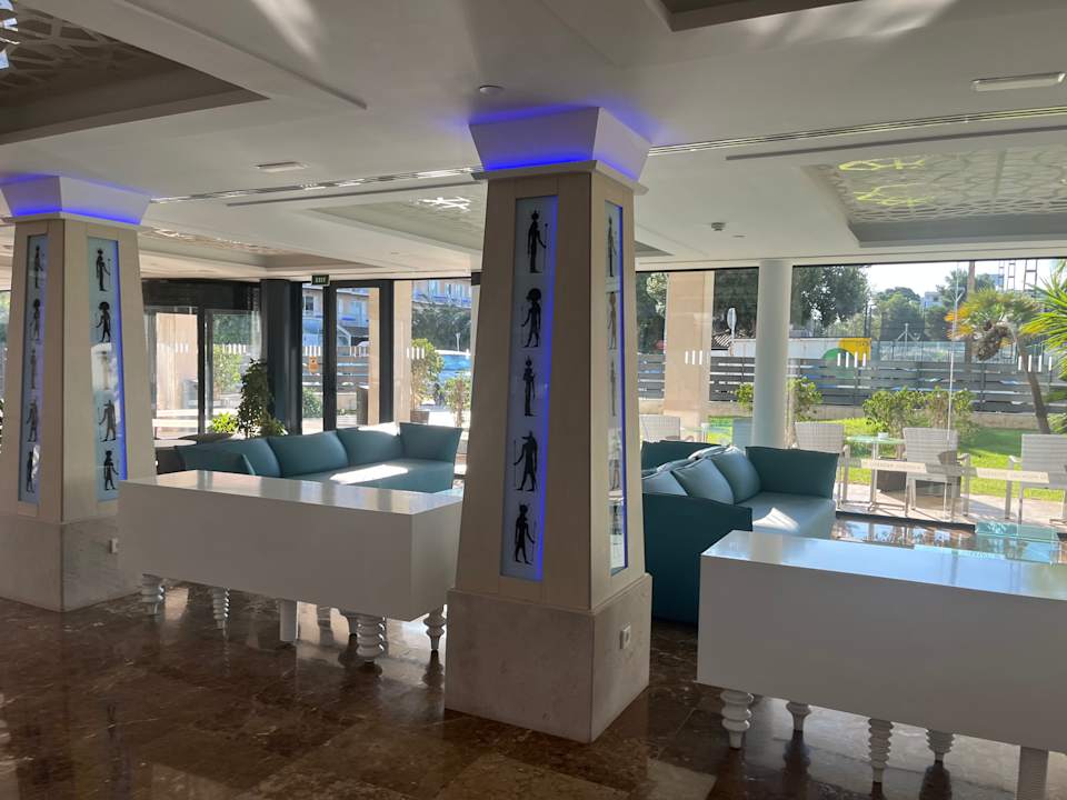 Lobby Hotel Luxor
