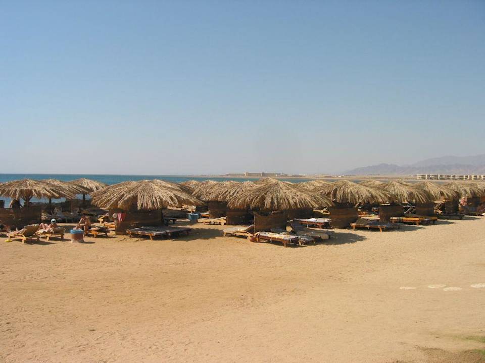 Rechter Strandabschnitt Richtung Süden Sentido Caribbean World Soma Bay