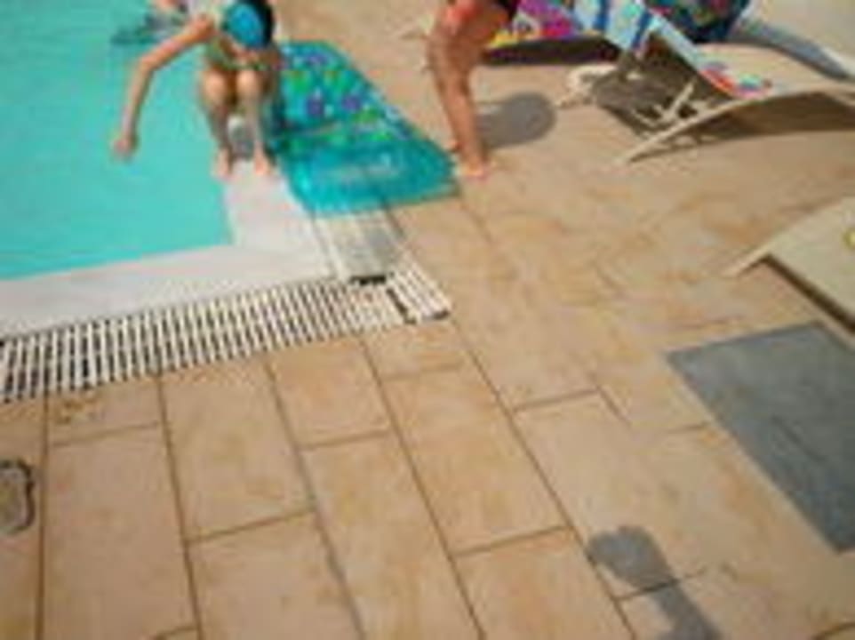 Echelle Olympian Bay Grand Resort