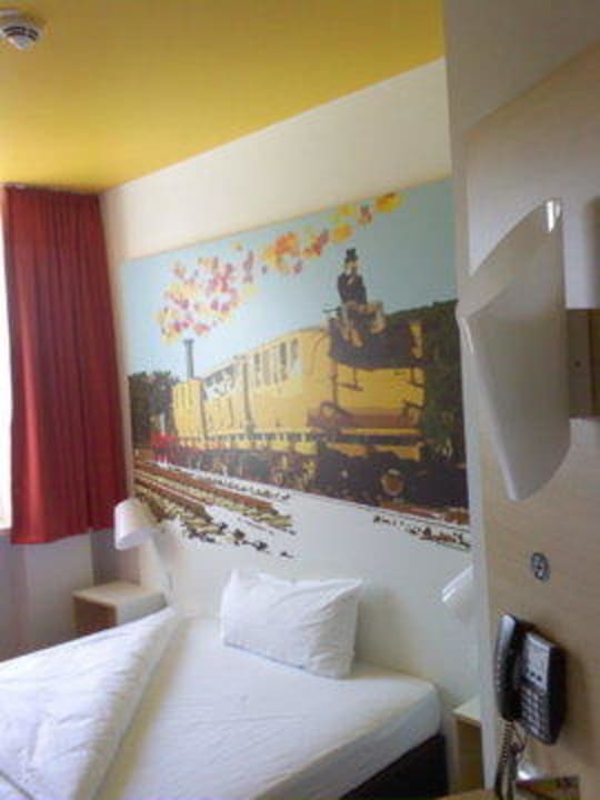 Das Bild gibt es auch gegenüber B&B Hotel Nürnberg-Hbf