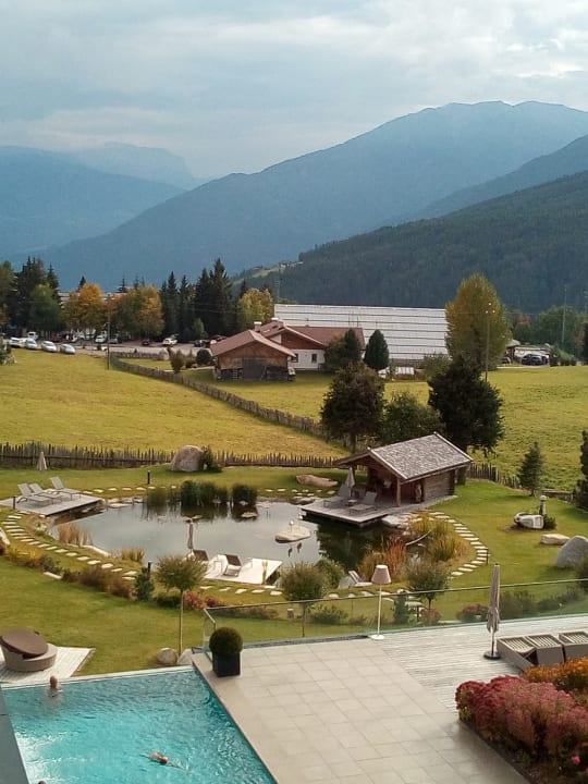Ausblick SONNENBERG | Panorama Dolomites Wellbeing