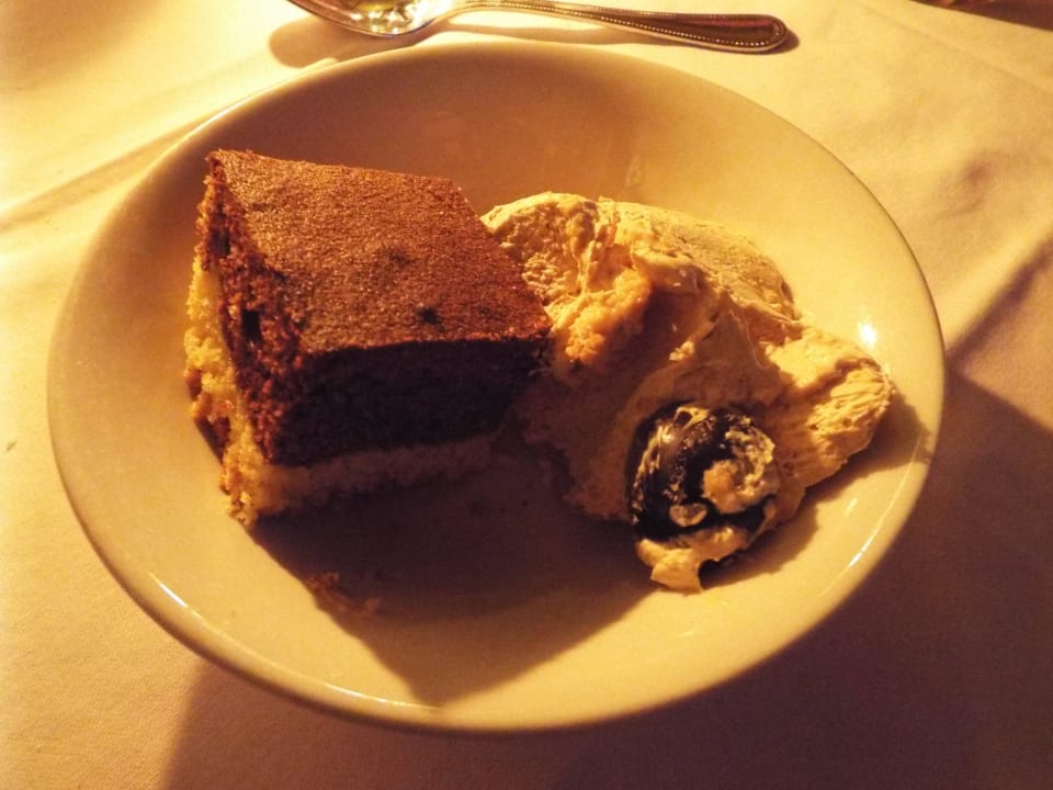 Abendessen: Dessert Okaukuejo Camp